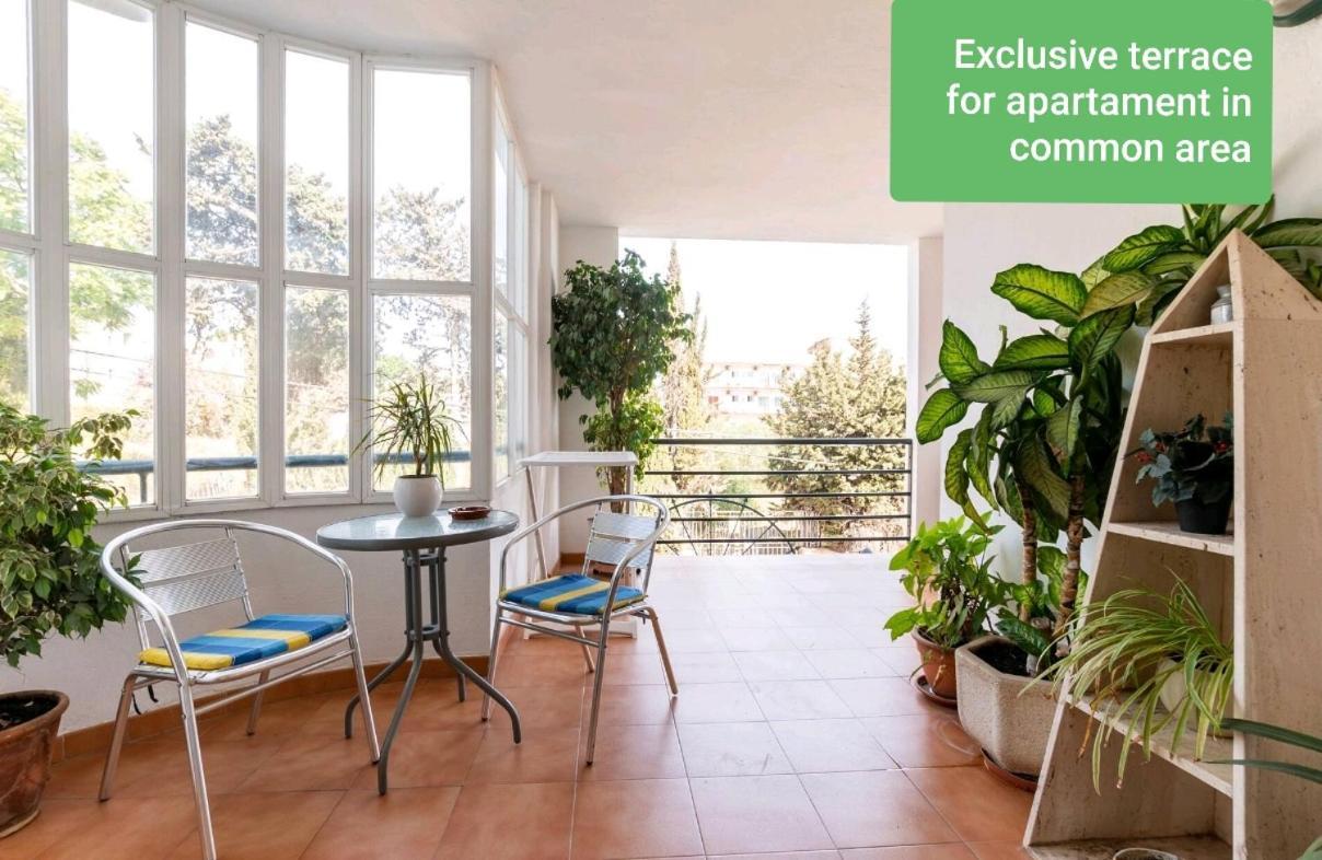 Apartamento Oasis Torremolinos Luaran gambar