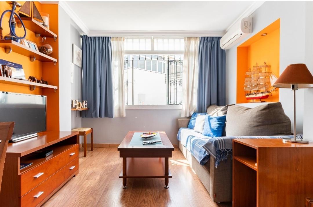 Apartamento Oasis Torremolinos Luaran gambar