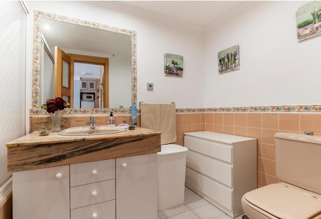 Apartamento Oasis Torremolinos Luaran gambar