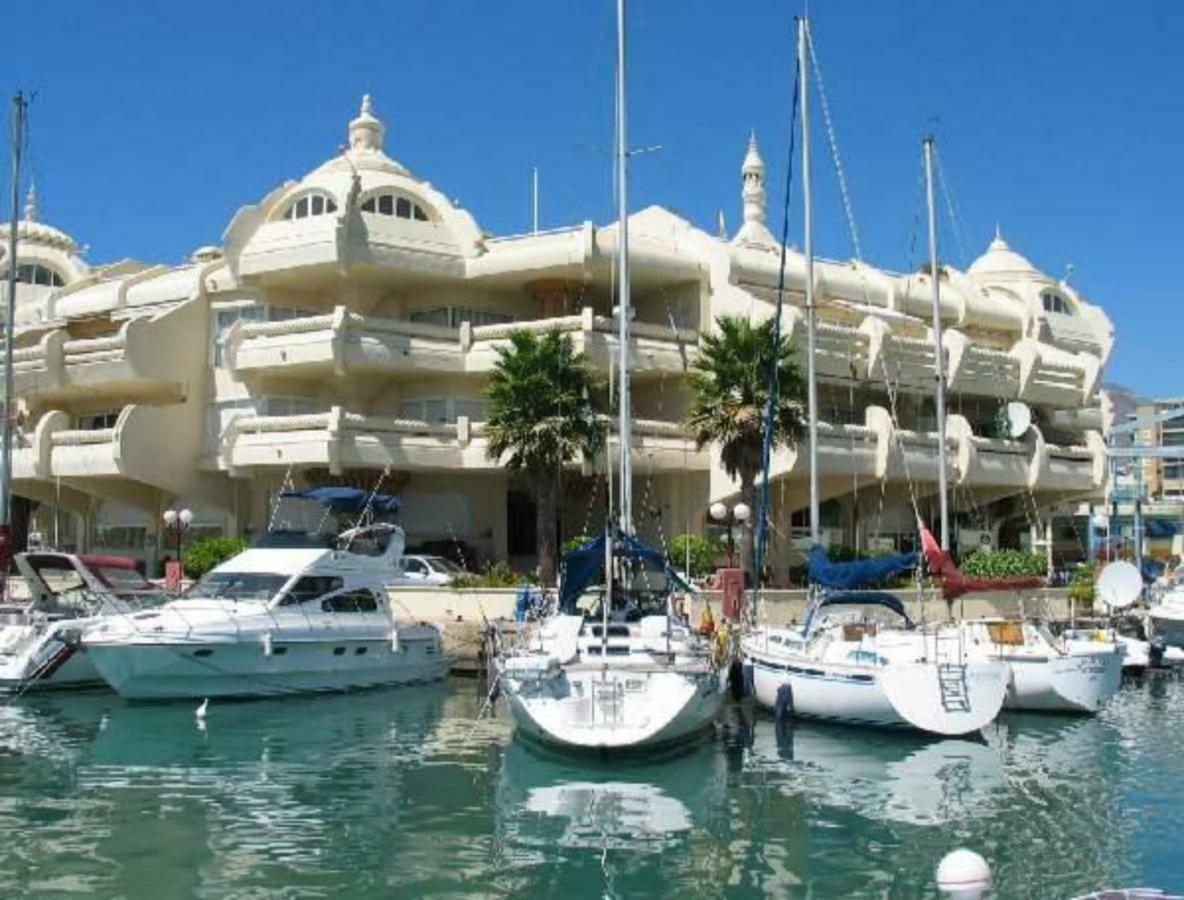 Apartamento Oasis Torremolinos Luaran gambar