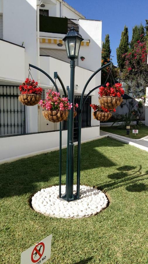 Apartamento Oasis Torremolinos Luaran gambar